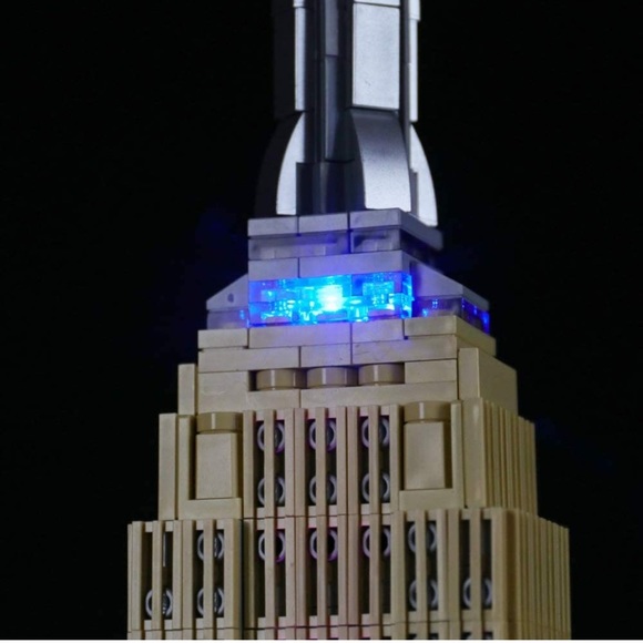 Briksmax Led Lighting Kit for Empire State Building Lego 21046 Building Blocks - Picture 3 of 8